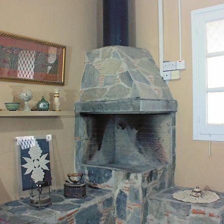 Laoni Guest House In Moutoullas, Marathasa リマソール エクステリア 写真
